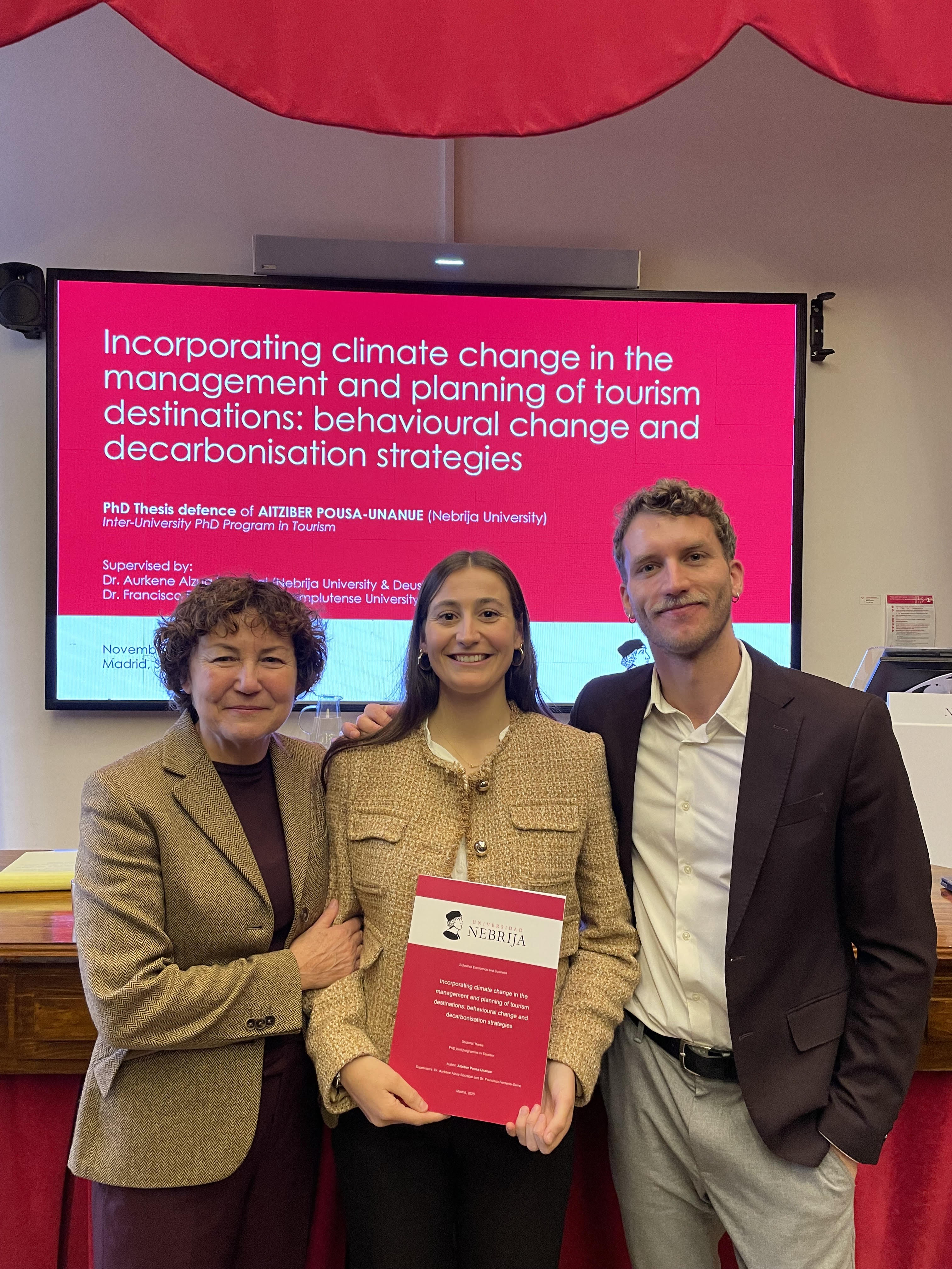 Tesis doctoral de Aitziber Pousa Unanue, codirigida por nuestro compañero Paco Femenia